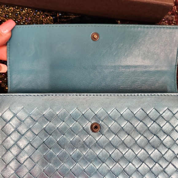 EUC Bottega Wallet - Picture 7 of 14